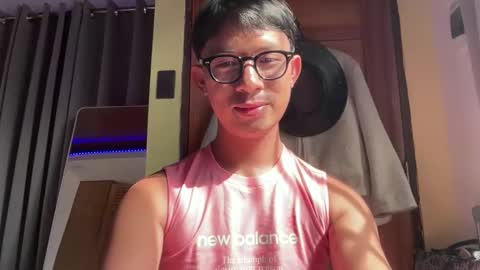 Snapshot of sweetguy102103 chatting on December 2025 12:53:01 AM khrayan online show from December 2025 12:53:01 AM