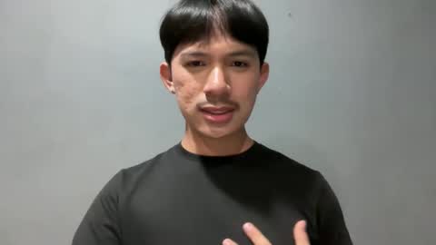 Snapshot of sweetguy102103 chatting on February 2026 03:21:02 PM khrayan online show from February 2026 03:21:02 PM