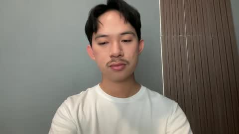 Snapshot of sweetguy102103 chatting on February 2026 12:38:02 AM khrayan online show from February 2026 12:38:02 AM