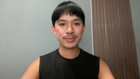 Snapshot of sweetguy102103 chatting on February 2026 04:52:02 AM khrayan online show from February 2026 04:52:02 AM