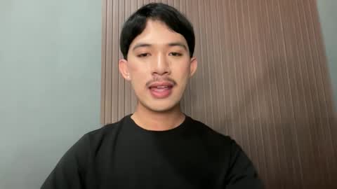 Snapshot of sweetguy102103 chatting on February 2026 01:39:02 AM khrayan online show from February 2026 01:39:02 AM