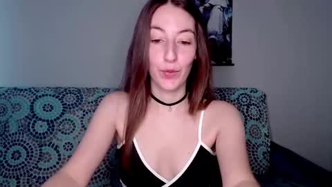 Emma  online show from October 2025 09:55:02 AM