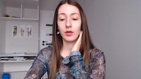 Snapshot of sweetheart_77 chatting on June 2026 07:43:01 AM Emma online show from June 2026 07:43:01 AM