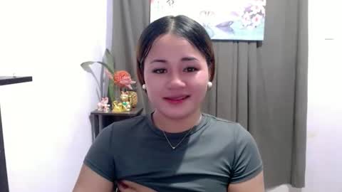 Snapshot of sweethotlove_xoxo chatting on November 2025 01:42:01 AM sweethotlove_xoxo online show from November 2025 01:42:01 AM