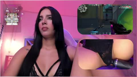 Snapshot of sweetie_cloe chatting on May 2026 09:43:01 PM sweetie_cloe online show from May 2026 09:43:01 PM