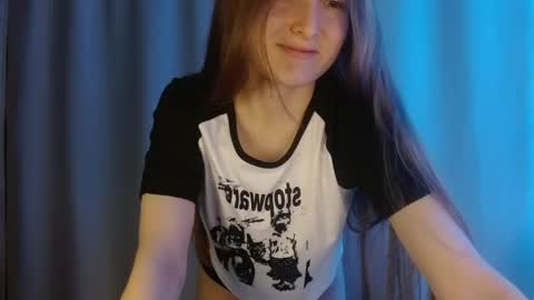 Snapshot of sweetie_lover chatting on May 2026 09:23:02 PM Annie online show from May 2026 09:23:02 PM