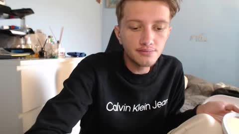 Cat online show from November 2025 08:49:01 AM