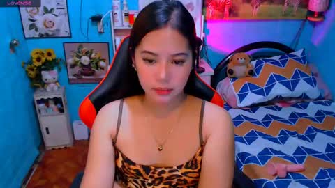 Nicole online show from March 2025 12:40:02 AM