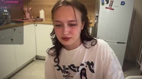 Eva and Lisa online show from September 2025 02:27:02 PM