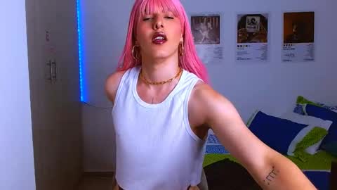 Snapshot of sweetjames2810 chatting on February 2025 07:14:02 PM SWEETJAMES online show from February 2025 07:14:02 PM