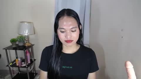 Snapshot of sweetjenn_uwuxx chatting on September 2025 11:28:02 PM JUST CALL ME JENN online show from September 2025 11:28:02 PM