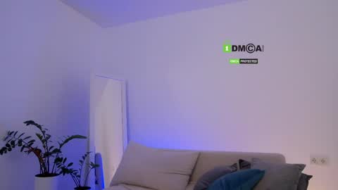 Snapshot of sweetkira1 chatting on April 2026 07:01:01 AM SweetKira1 online show from April 2026 07:01:01 AM
