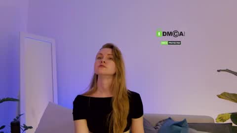 Snapshot of sweetkira1 chatting on April 2026 06:10:01 PM SweetKira1 online show from April 2026 06:10:01 PM