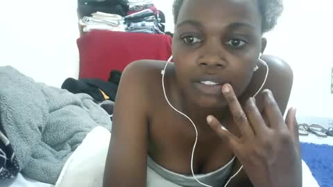 sweetkittey online show from June 2026 06:09:02 PM