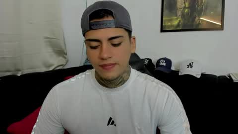 Snapshot of sweetlatinoboy chatting on April 2026 11:15:02 AM SWEETLATINBOY online show from April 2026 11:15:02 AM