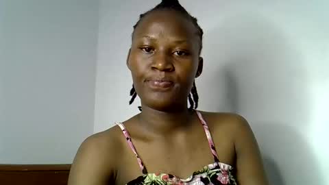 Snapshot of sweetlavie_ chatting on March 2026 02:12:02 PM Titi online show from March 2026 02:12:02 PM