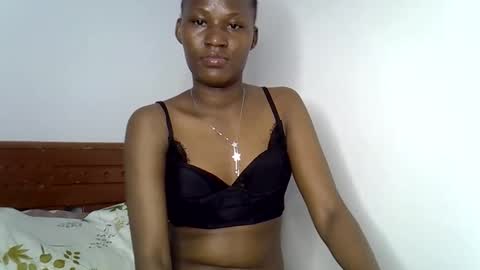 Snapshot of sweetlavie_ chatting on April 2026 01:15:02 PM Titi online show from April 2026 01:15:02 PM