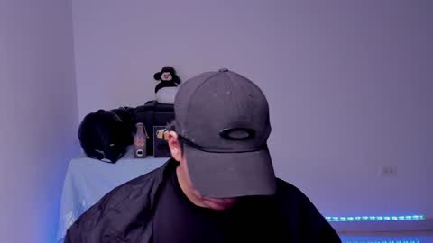 Lian online show from December 2024 09:28:02 PM