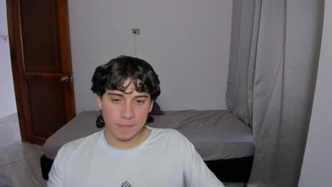 Lian online show from October 2025 06:16:02 PM