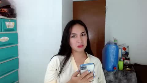 Lilly online show from December 2024 06:33:01 PM