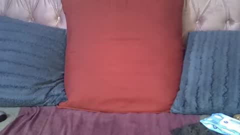 sweetmellowx1 online show from February 2025 02:37:01 PM