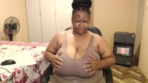 Snapshot of sweetnoziexxx chatting on July 2026 06:00:02 AM sweetnoziexxx online show from July 2026 06:00:02 AM