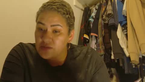 sweetp3ach29 online show from January 2025 05:01:01 AM