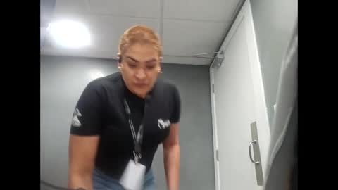 sweetp3ach29 online show from January 2025 10:57:01 PM