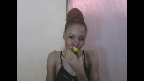 ESTHER online show from April 2026 06:46:01 AM