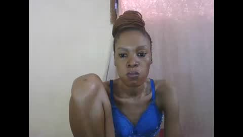 ESTHER online show from April 2026 07:46:01 AM