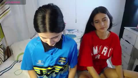 Snapshot of sweetpink1_ chatting on September 2025 10:59:02 PM Caro Lily online show from September 2025 10:59:02 PM