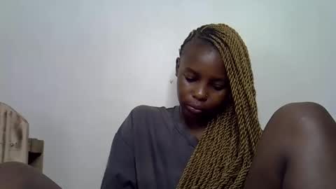 Snapshot of sweetrall chatting on April 2026 08:20:01 AM Lilly online show from April 2026 08:20:01 AM