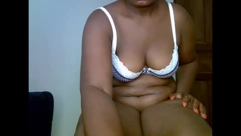 sweetrenne online show from September 2025 10:04:02 AM