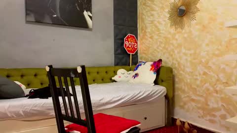 SweetScribe online show from February 2025 08:28:02 AM