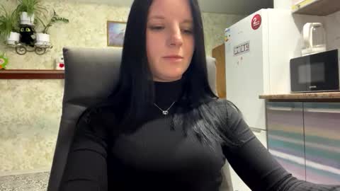 Snapshot of sweetshy99 chatting on April 2026 06:46:02 PM Sweet Shy online show from April 2026 06:46:02 PM