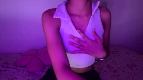 SweetSinnyX online show from April 2026 12:57:01 AM