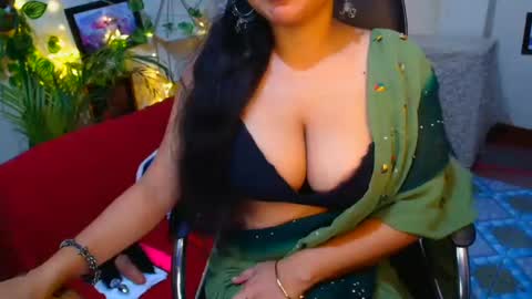 Snapshot of sweetsour18 chatting on September 2025 11:39:02 PM SweetSour online show from September 2025 11:39:02 PM