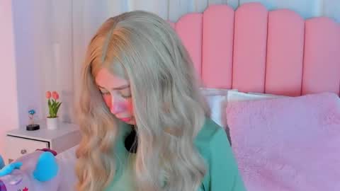 Snapshot of sweett_fire chatting on April 2026 05:40:01 PM sweett_fire online show from April 2026 05:40:01 PM