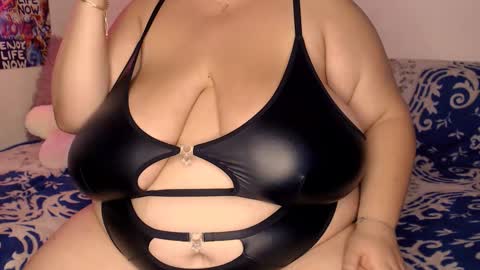 Maya online show from October 2025 08:30:01 PM