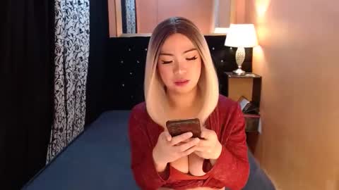 Snapshot of sweettrixiee chatting on May 2026 11:27:01 AM Ms trixiee online show from May 2026 11:27:01 AM
