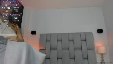 Sweetty online show from December 2025 06:45:01 PM