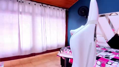 ALONDRA online show from March 2025 06:54:01 PM