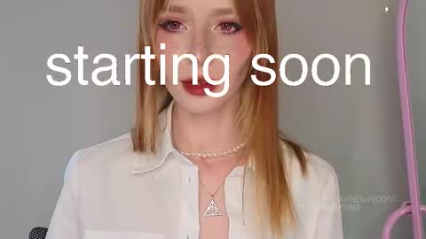 Elis  a little vacation Ill be here Saturday my schedules in bio online show from October 2025 07:08:01 AM