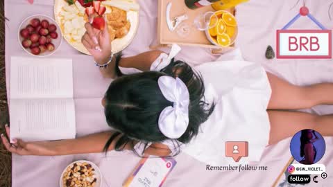 Snapshot of sweetviolet___ chatting on November 2025 12:11:02 PM sweetviolet___ online show from November 2025 12:11:02 PM