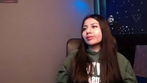 Ashley 3 online show from March 2025 11:25:02 AM