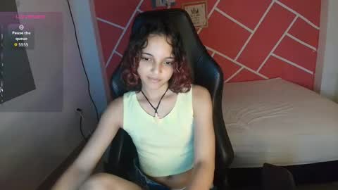 sweety_dreamgirl online show from October 2025 07:59:01 PM