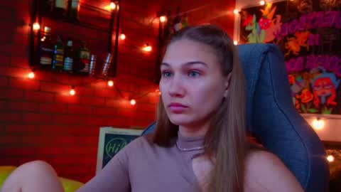 Emily online show from May 2026 05:46:02 AM