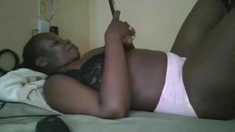 sweetyass25 online show from October 2025 07:26:02 PM