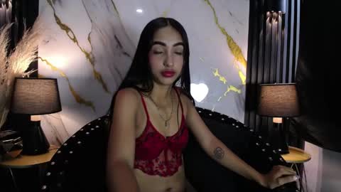 LAURA online show from May 2026 12:00:01 PM