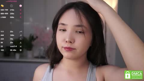 Astrid online show from November 2025 05:17:02 AM